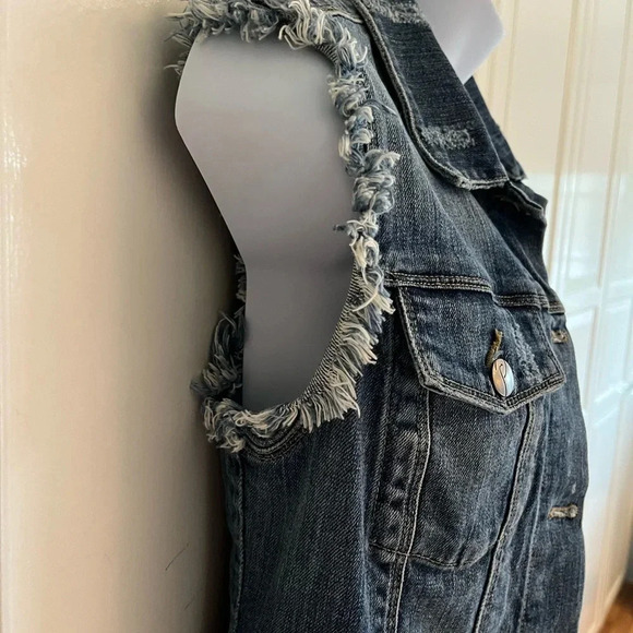 PAIGE JEAN VEST, distressed blue, size extra  small - Picture 4 of 12